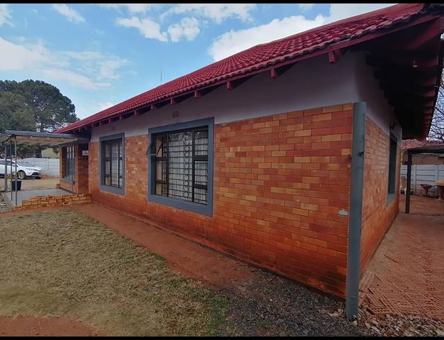 3 BEDROOM FREESTANDING SOLD IN STILFONTEIN EXT 1